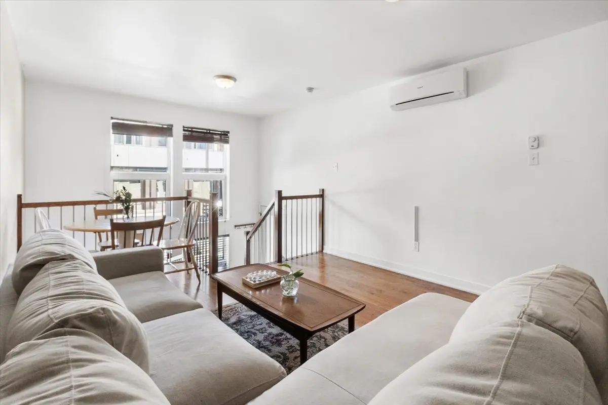 5160 Rue Notre-Dame O., # 1 — photo 3
