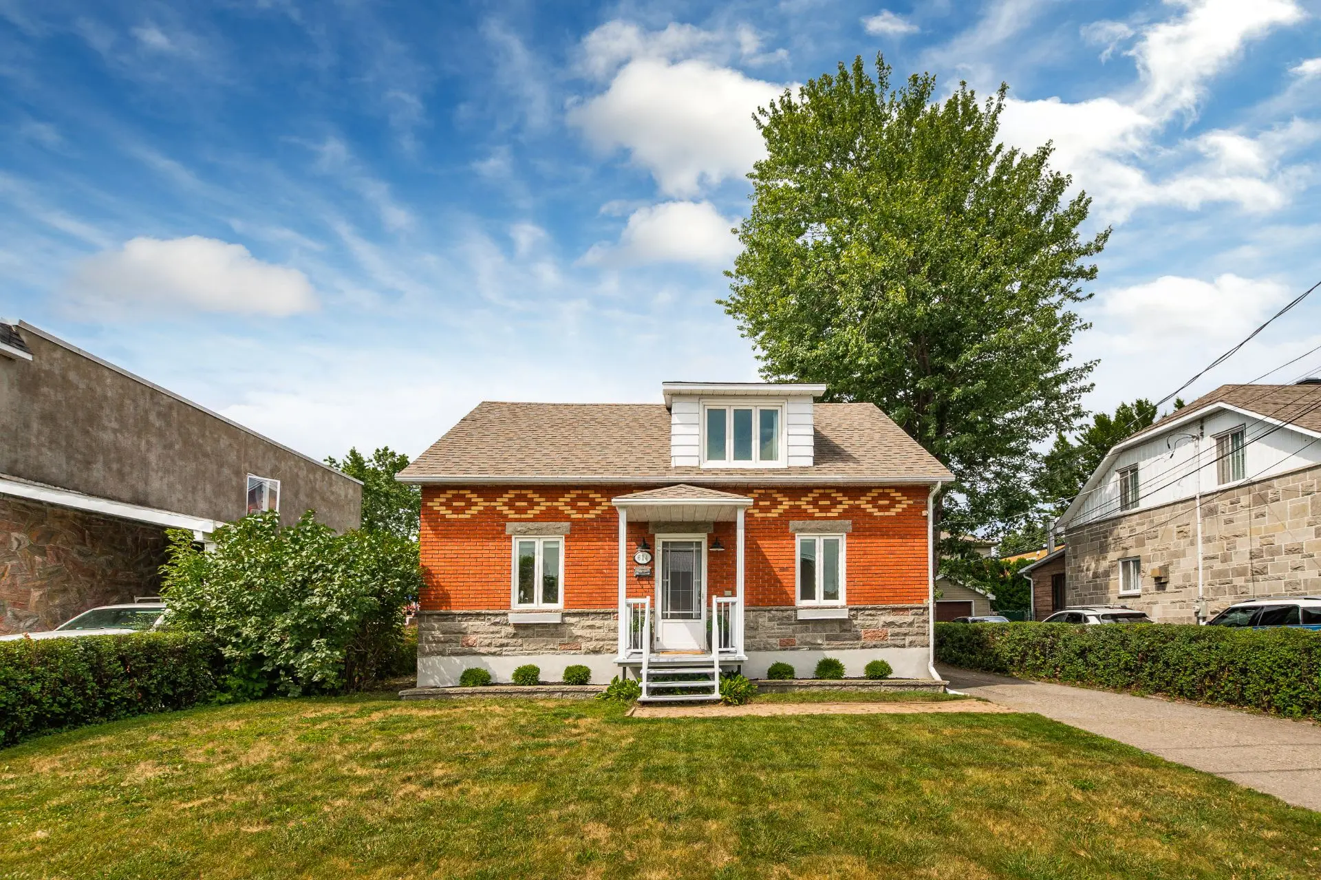 614 Rue St-Sacrement — photo 1