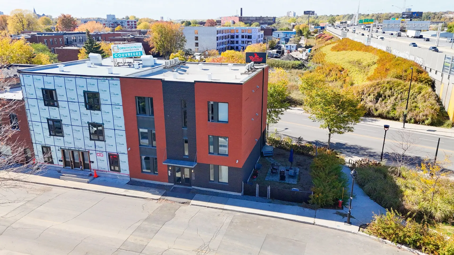 5417 Rue Laurendeau — photo 1