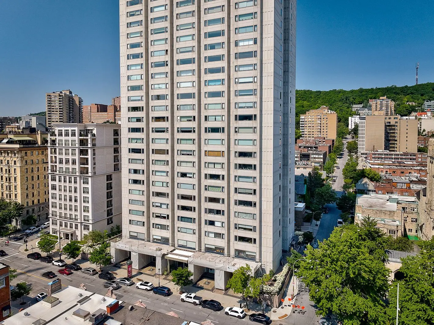 1455 Rue Sherbrooke O., # 2401 — photo 1