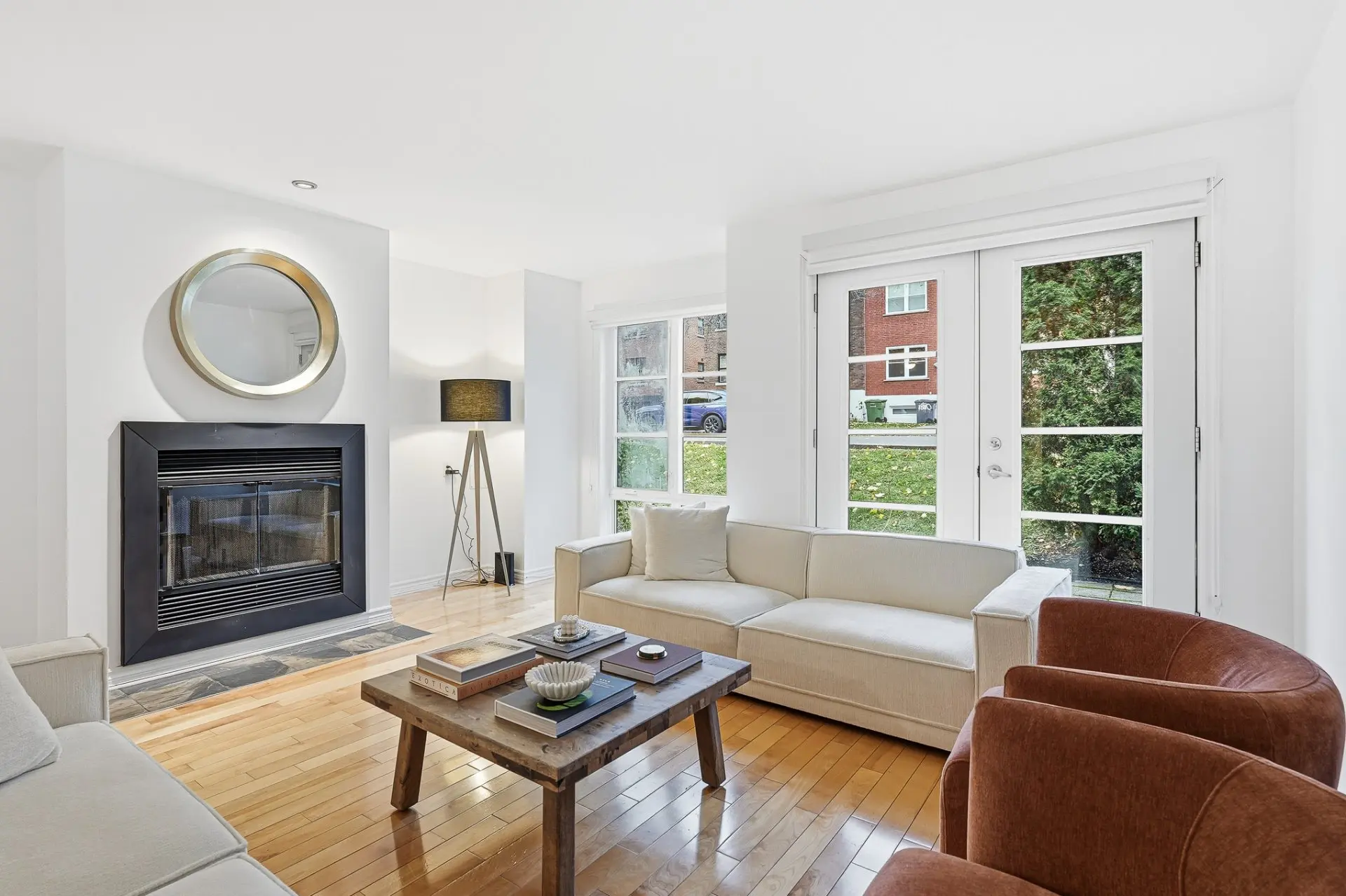 1803 Av. Glendale, # 102 — photo 1