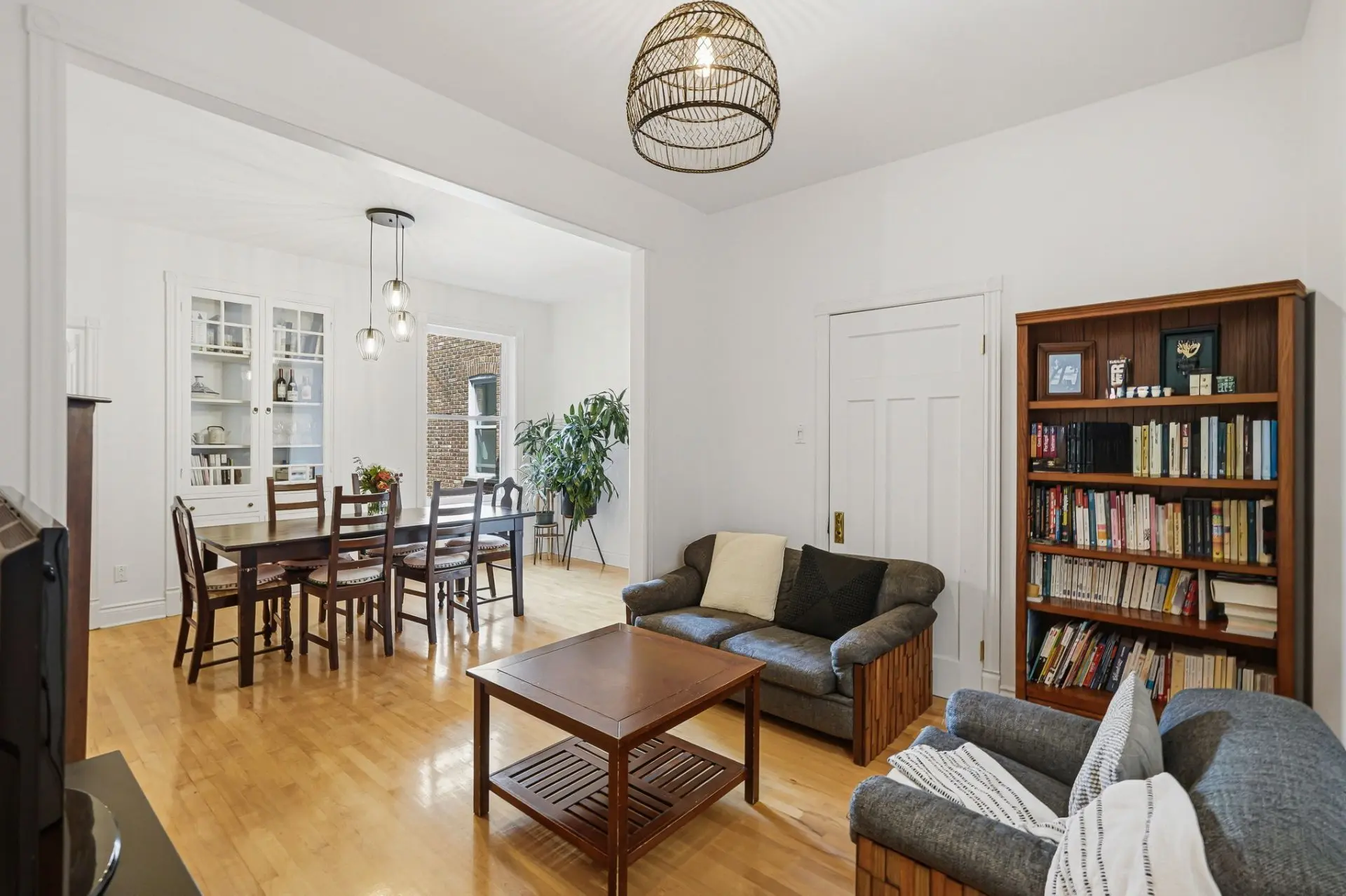 7301 Rue St-Denis — photo 1