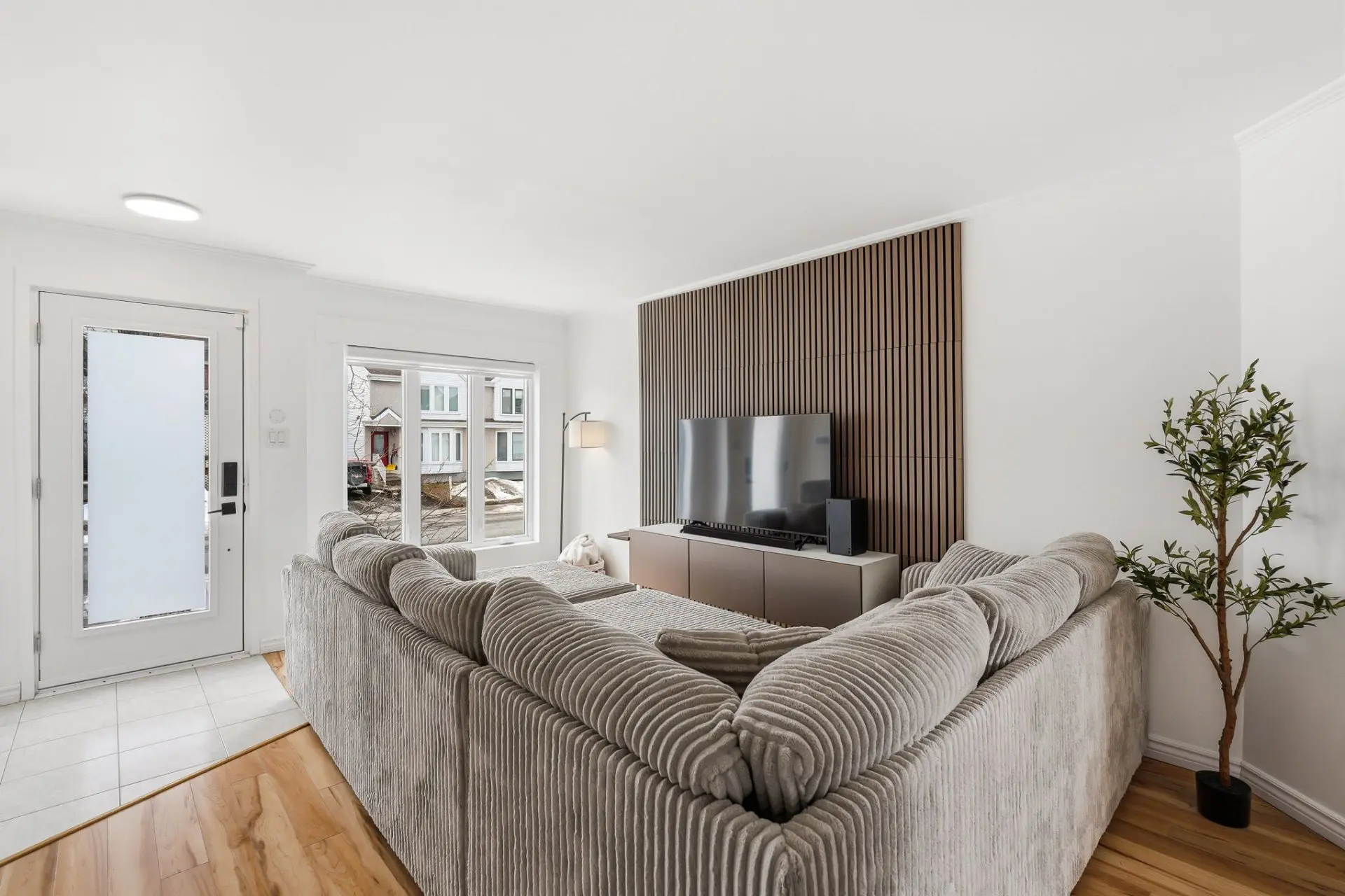 6997 Rue Galarneau — photo 2