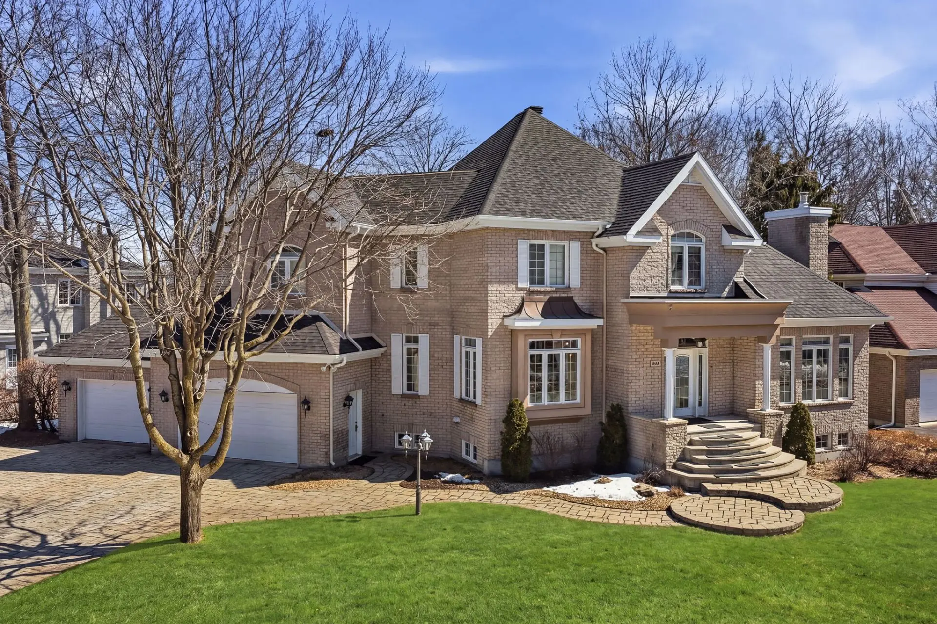 234 Rue du Ruisseau, Sainte-Thérèse — photo 1