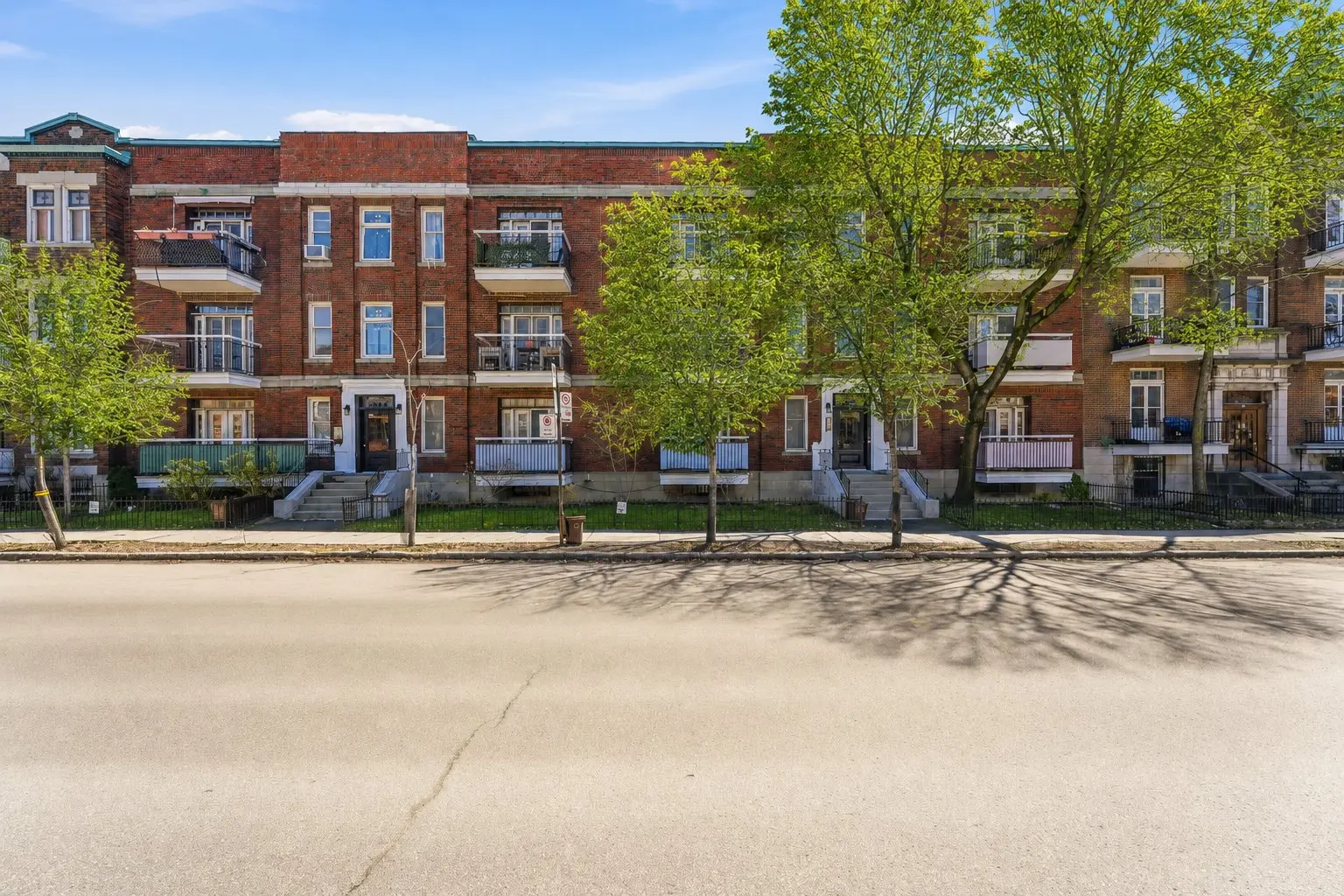 1472 Boul. St-Joseph E. — photo 1