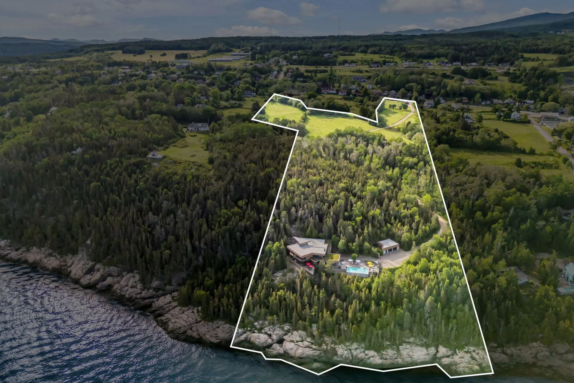 510 Rue St-Raphaël, La Malbaie — photo 3
