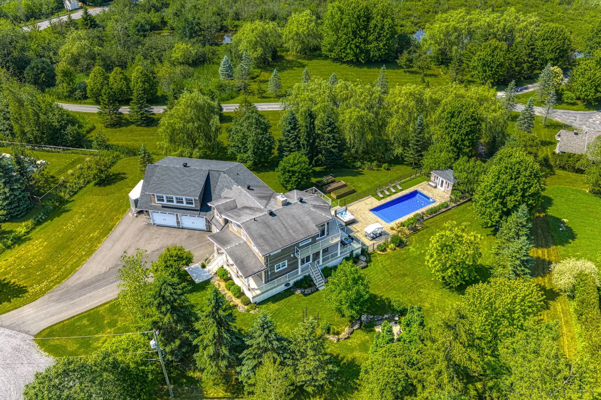 4 Rue Alarie, Lac-Brome — photo 1