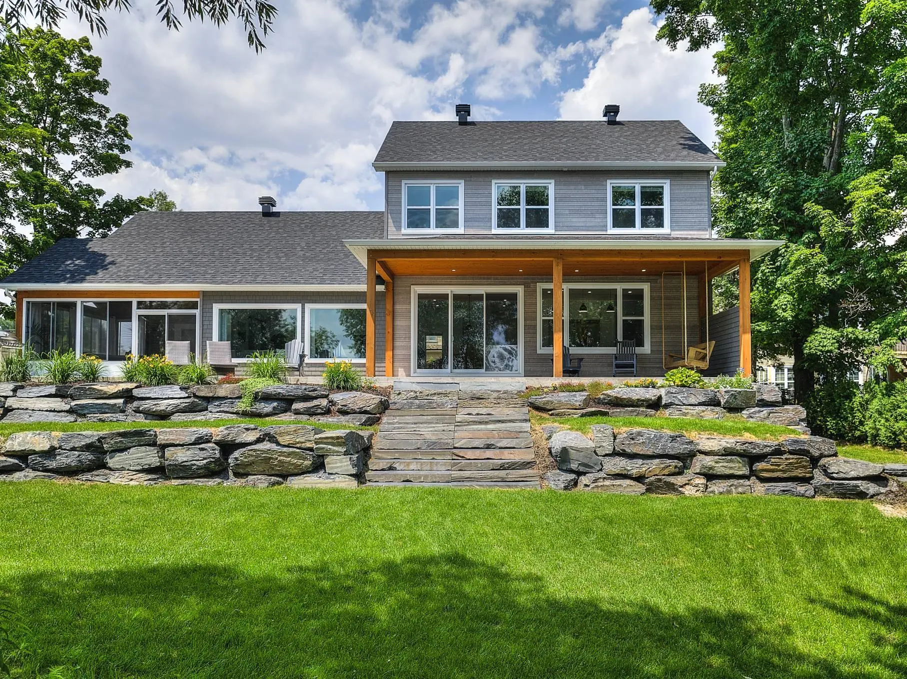 2113 Rue Pierre-Hamel, Magog — photo 1