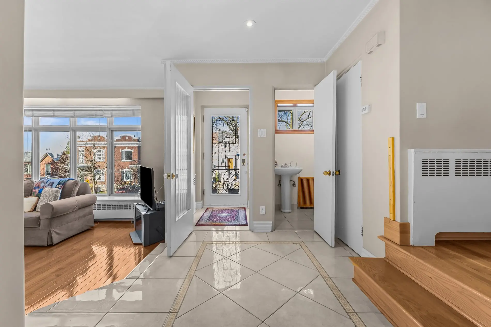 47 Av. Courcelette — photo 2